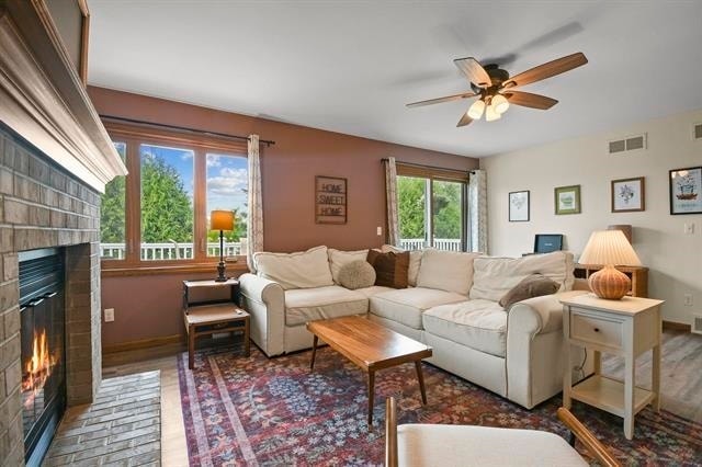 Building Photo - 609 N Woods Edge Dr