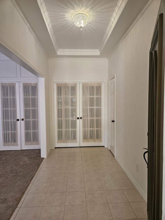 Building Photo - 3913 Davis Cir