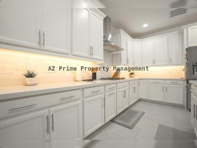 Building Photo - 12125 W Luxton Ln