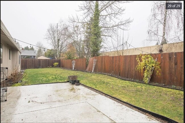 Building Photo - Charming 3-Bedroom Home with Vaulted Ceili...