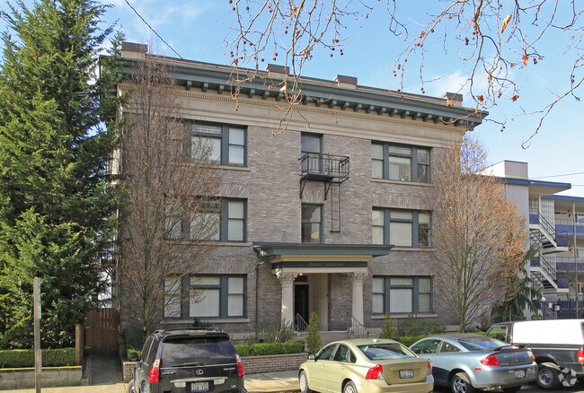 Building Photo - Seward Apartments