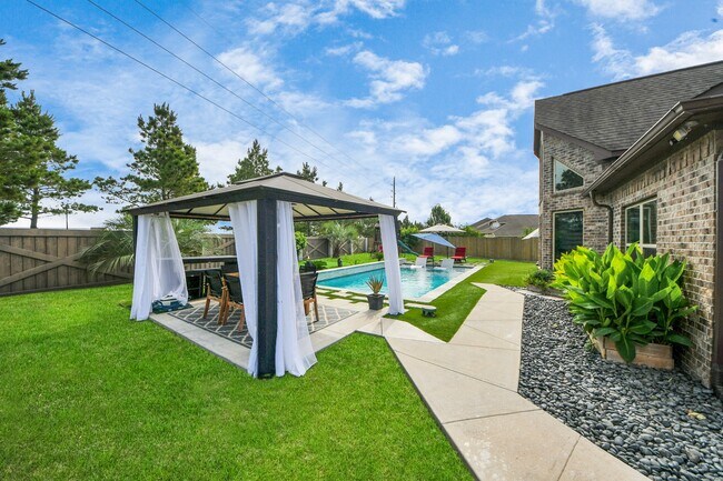 Building Photo - 1110 Honey Rose Ct