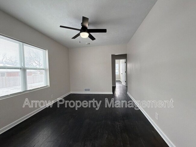 Building Photo - 6411 Adams St