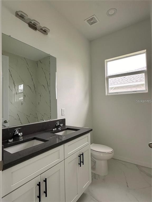 Building Photo - 4439 Eldron Ave