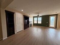 Building Photo - 1729 Cripple Creek Dr