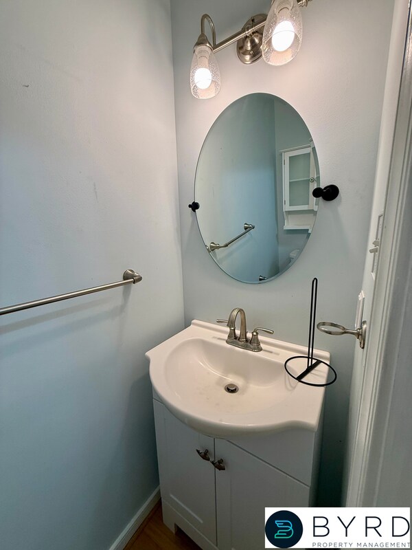 Building Photo - 8651 Millstream Dr
