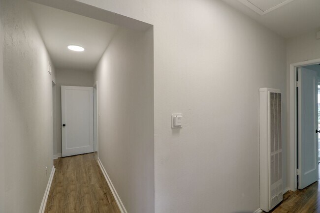 Building Photo - Los Altos 4-Bedroom with Fireplace, EV Hoo...