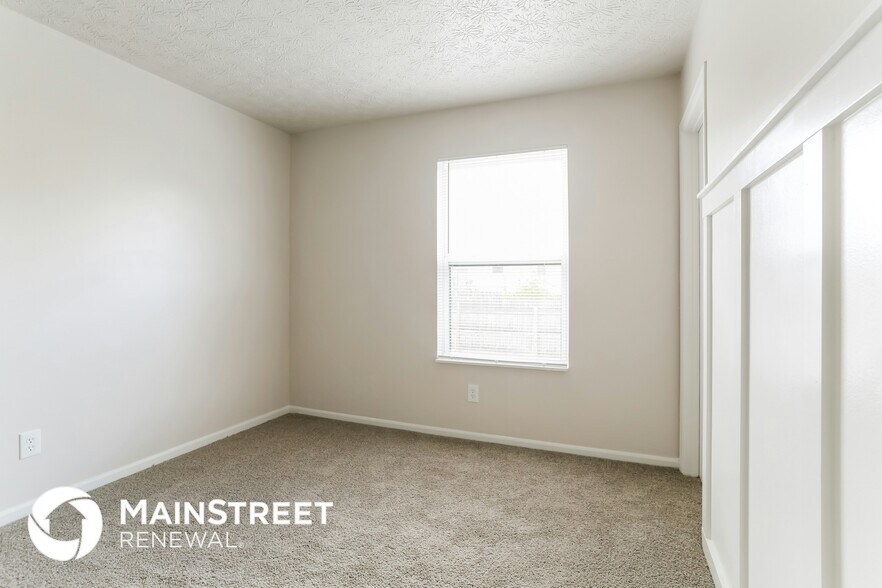 Building Photo - 4250 Sestos Dr