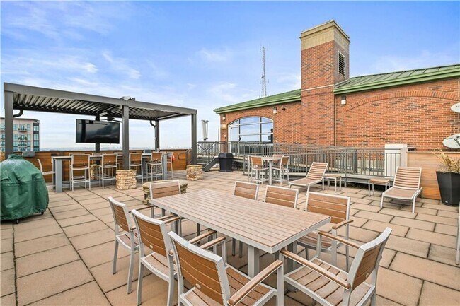 Building Photo - 3180 Mathieson Dr NE