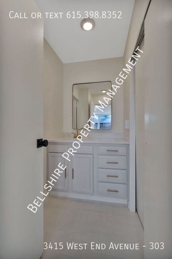 Building Photo - 3415 W End Ave