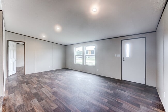Building Photo - 5055 County Rd 3540