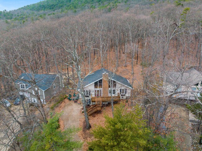 Building Photo - 2964 Hopkins Dr