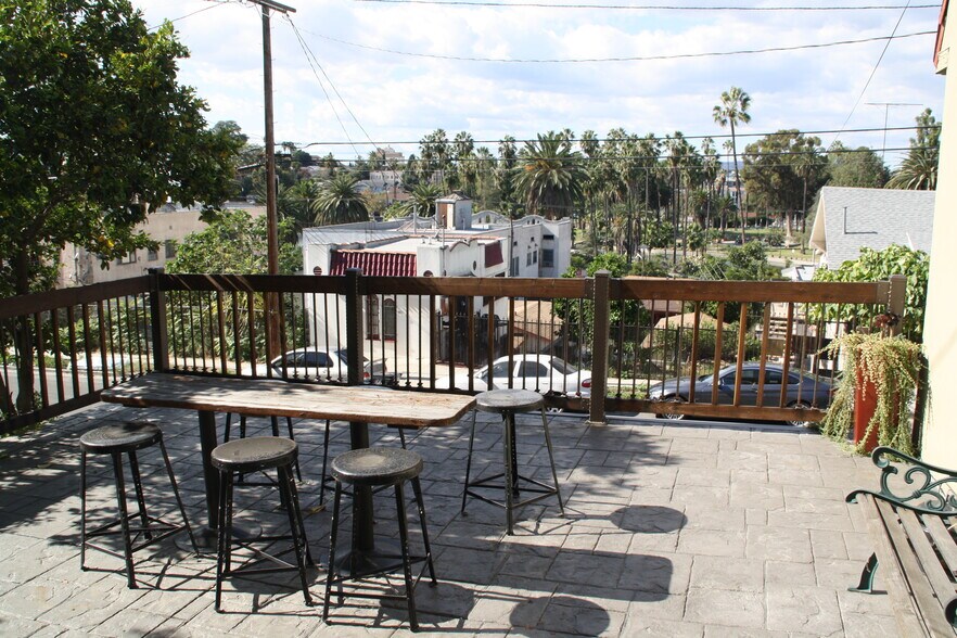 Building Photo - 1012 Laguna Ave