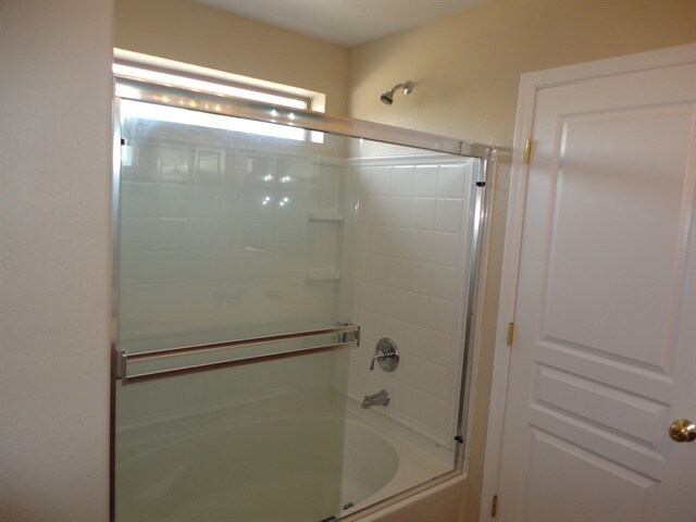 Building Photo - 420 E Palomino Way