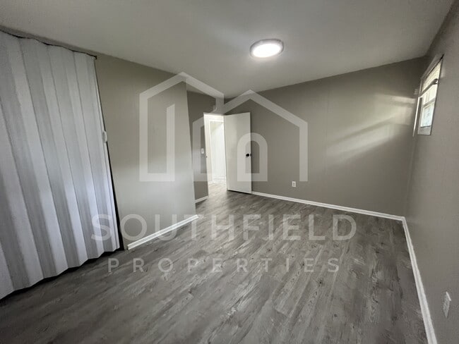 Building Photo - 2552 Sarvis Ct