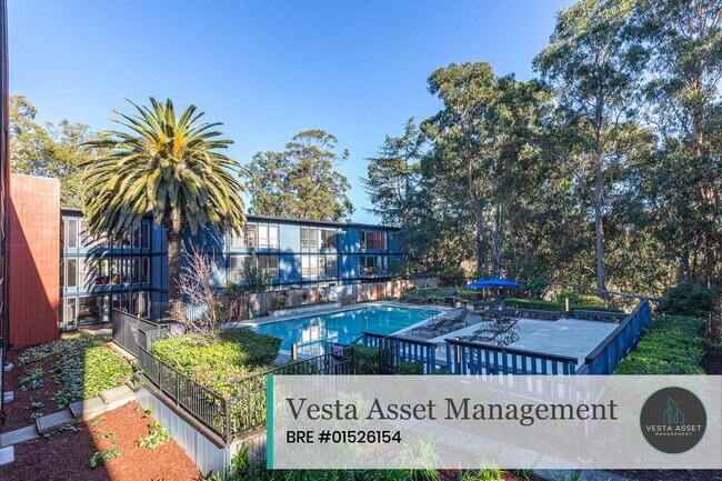 Building Photo - 225 Clifton St