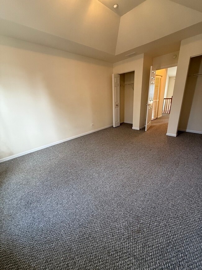 Building Photo - 554 Prestwick Ln
