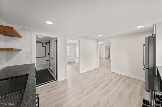 Building Photo - 3301 Hancock Ave