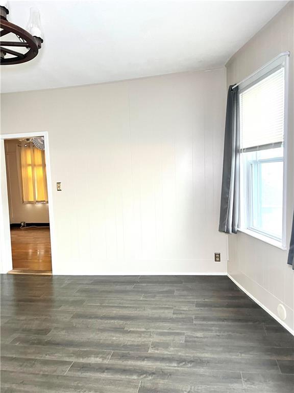 Building Photo - 3 Rowe Ave