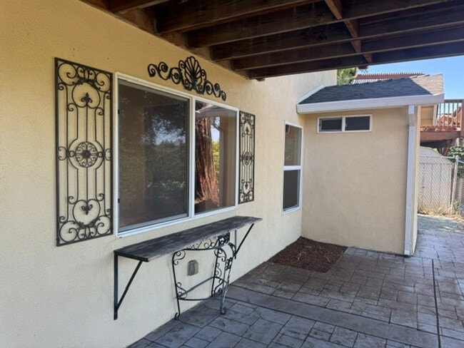 Building Photo - Wonderful 3 bedroom 2 bath, Two story home in S. Walnut Creek, Lakewood community!