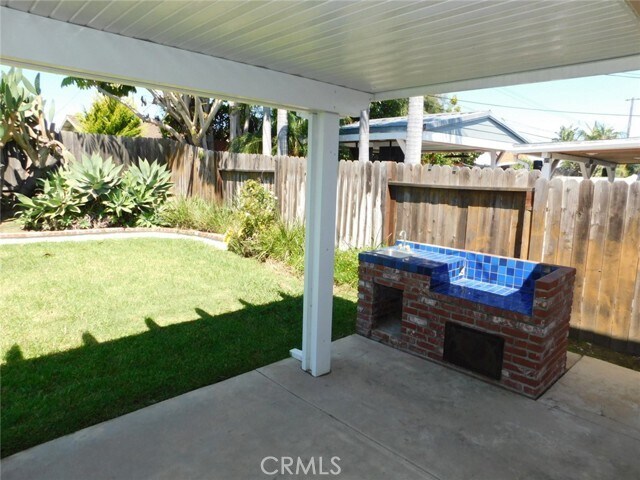 Building Photo - 17595 Santa Maria St