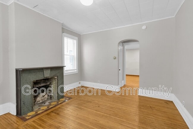 Building Photo - 176 Richmond Ave