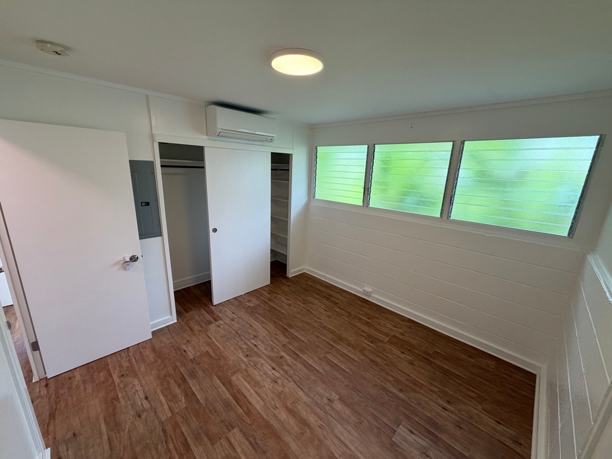 Building Photo - 45-005 Malulani St