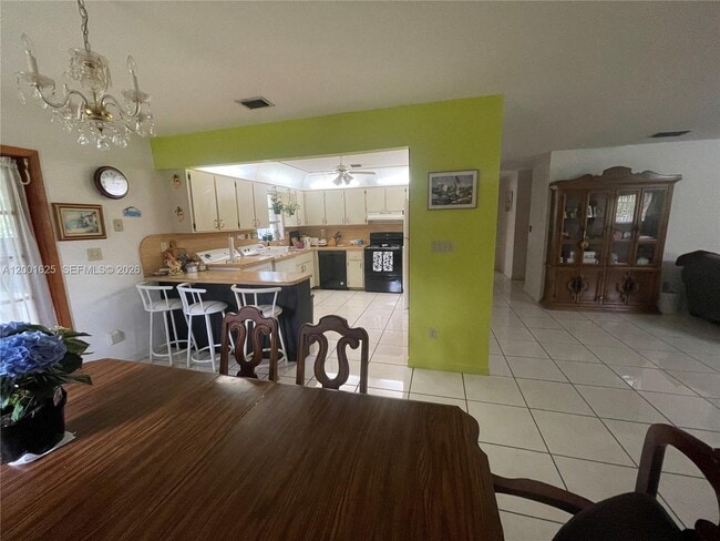 Building Photo - 8445 SW 4th St