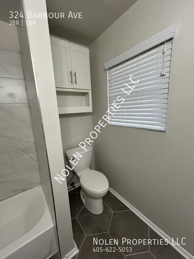 Building Photo - 324 Barbour Ave