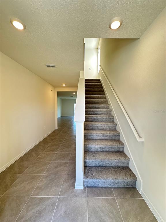 Building Photo - 1169 Cascades Ave