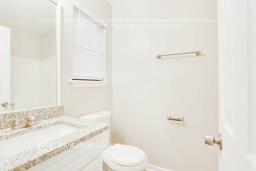 Building Photo - 3890 Daylily Way