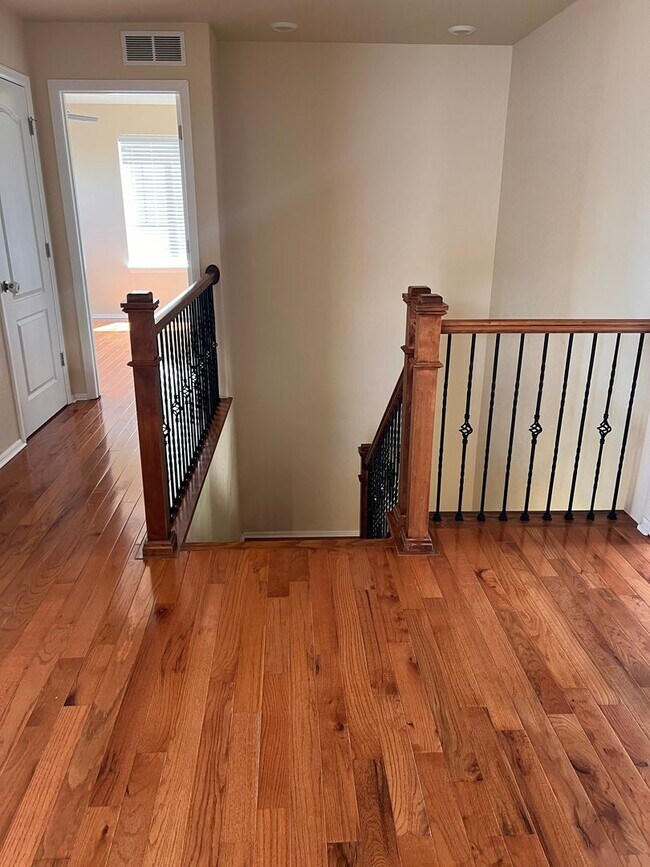 Building Photo - Beautiful Sierra Ridge 4-Bedroom, 3.5-Bath...