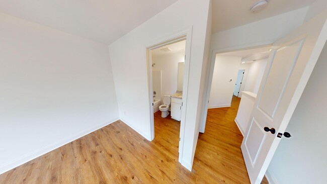 Building Photo - The Villages at Bear Creek 2 Bedroom Townh...