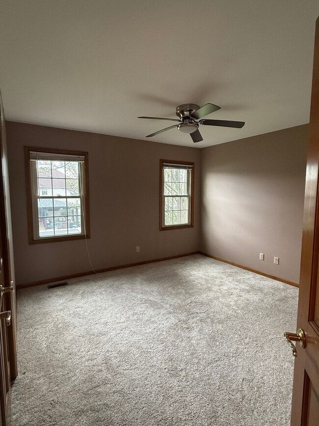 Building Photo - 5106 Turnberry Ct