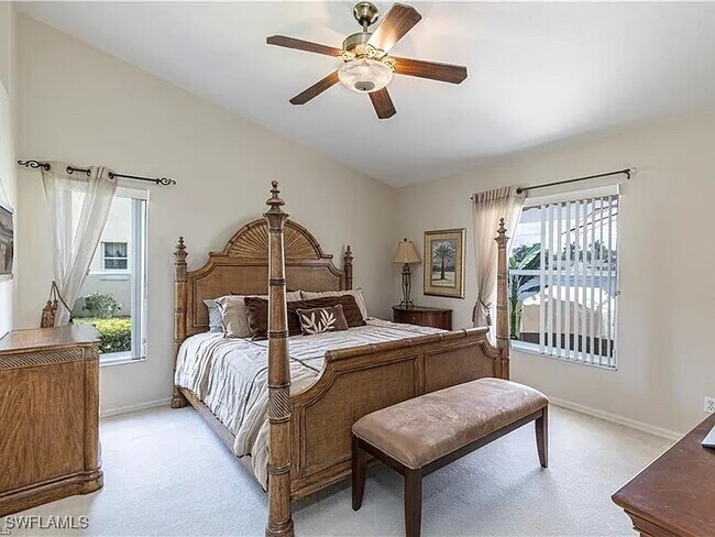 Building Photo - 5595 Greenwood Cir