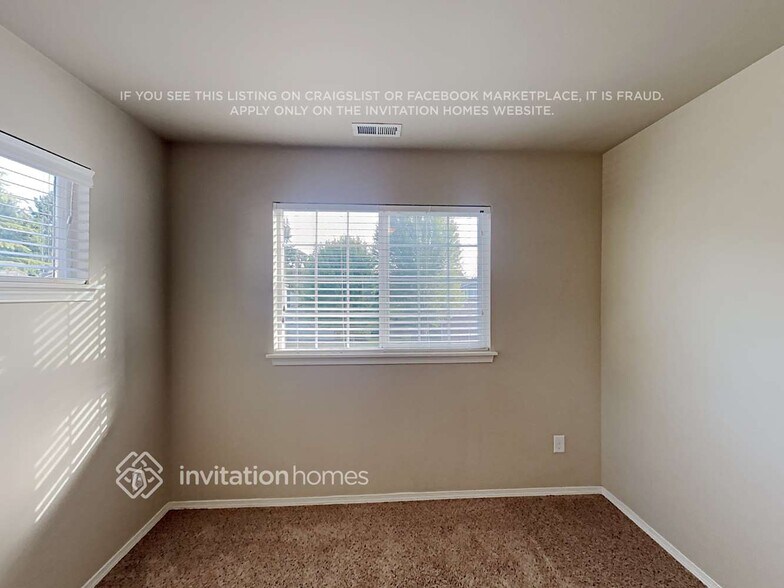 Building Photo - 9224 178 St Ct E
