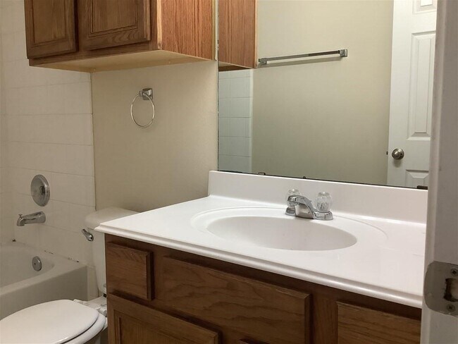 Building Photo - 4811 Chase Stone Dr