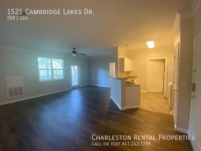 Building Photo - 1525 Cambridge Lakes Dr