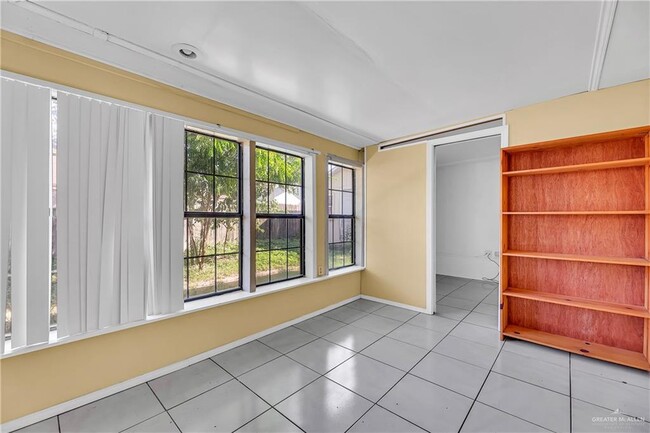 Building Photo - 29 Martin Ave