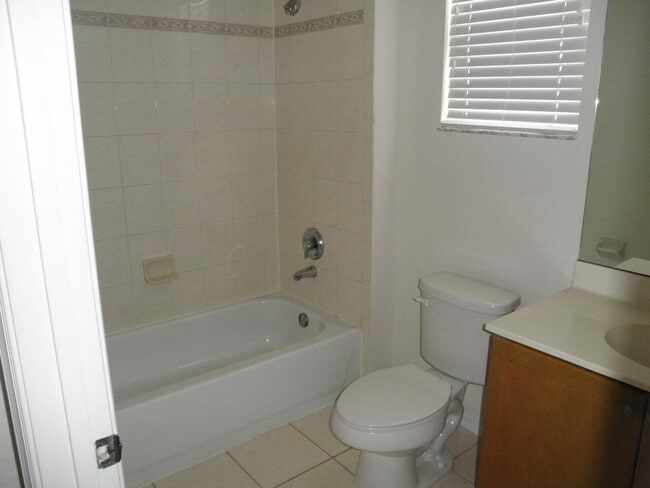 Building Photo - 5314 White Oleander