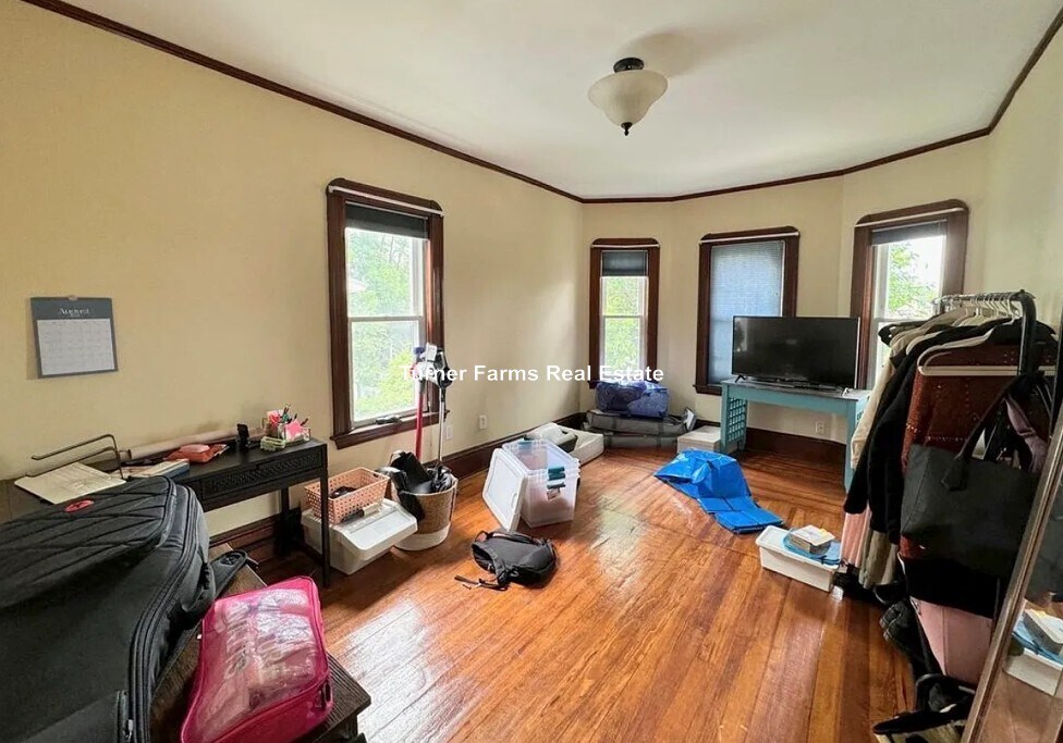 Building Photo - 29 Fairmount Ave