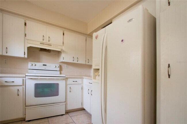Building Photo - 2413 Aspinwall St