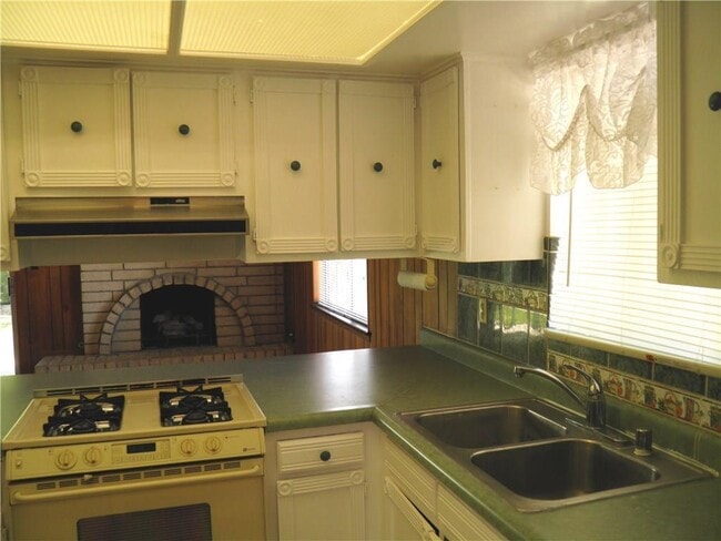 Building Photo - 316 Pageant Ct