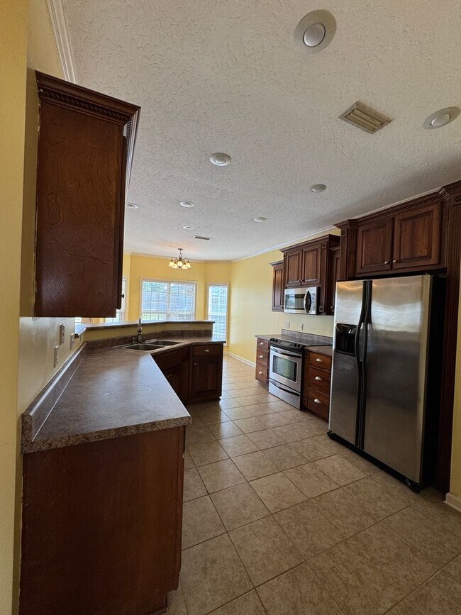 Building Photo - Valley Chase Subdivision!