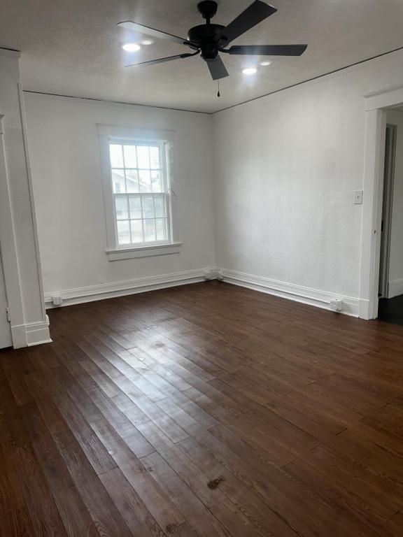Building Photo - 704 S 26th St