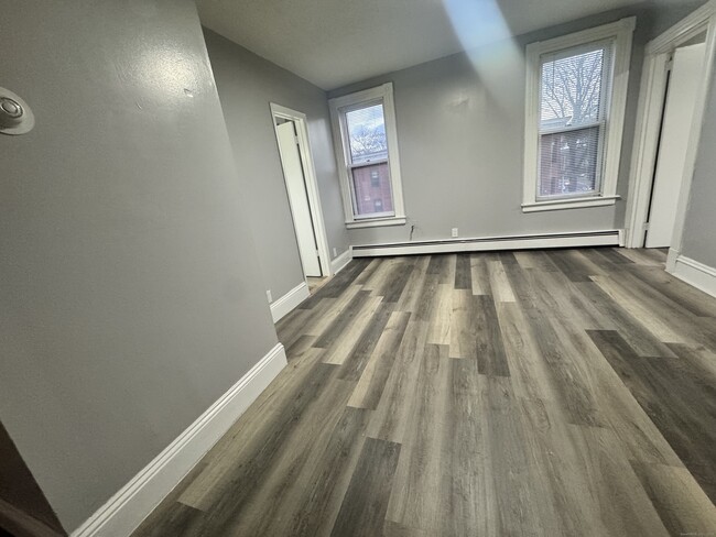 Primary Photo - 214 Park Terrace