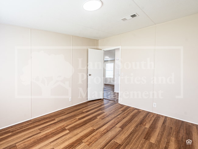 Building Photo - 5115 Rock Dove Loop