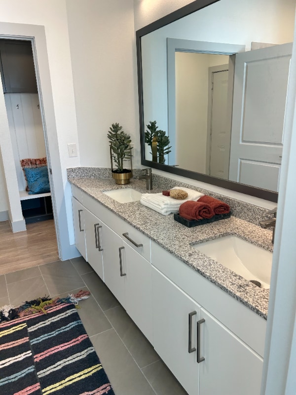 Building Photo - 1510 League Line Rd