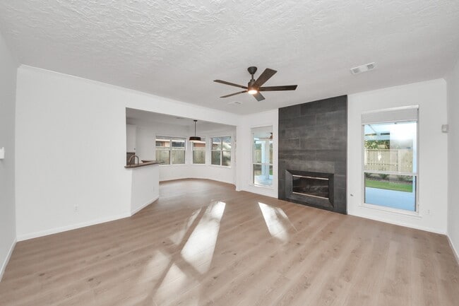Building Photo - 3219 Brinton Trails Ln