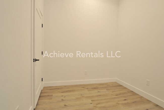 Building Photo - Westfield Lofts - Bay 8